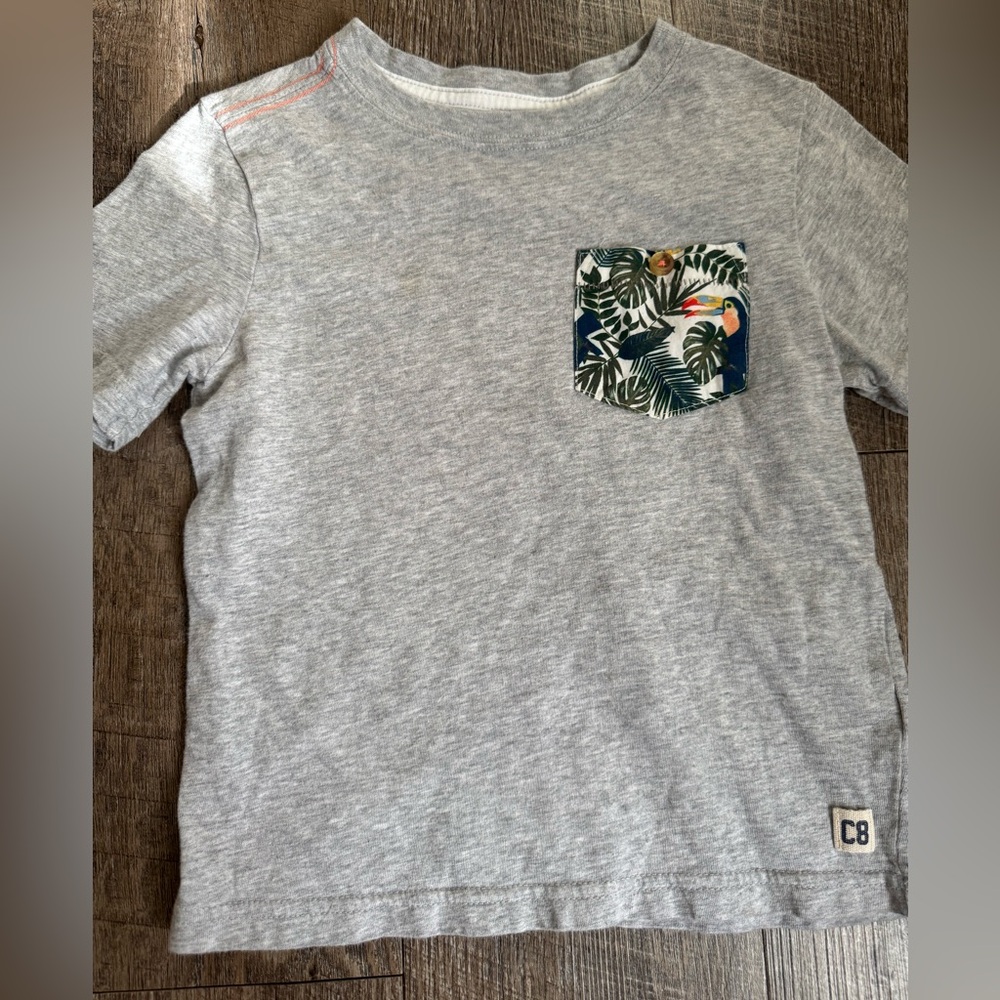 Crazy 8 short sleeve tropical shirt